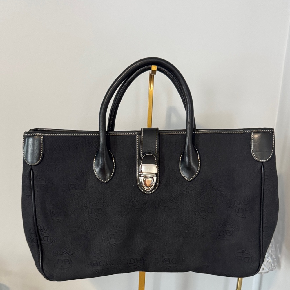 Vintage Dooney & Bourke bag